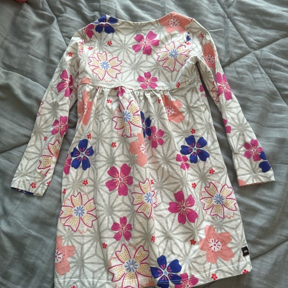 Tea Collection Flower Dress + leggings - Picture 5 of 6